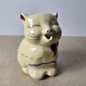 Vintage  Shawnee Pottery Puss and Boots Creamer Pitcher
